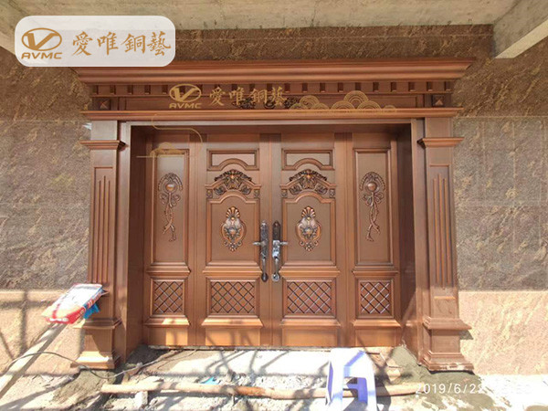 廣東別墅銅門的安裝應(yīng)該注意什么？