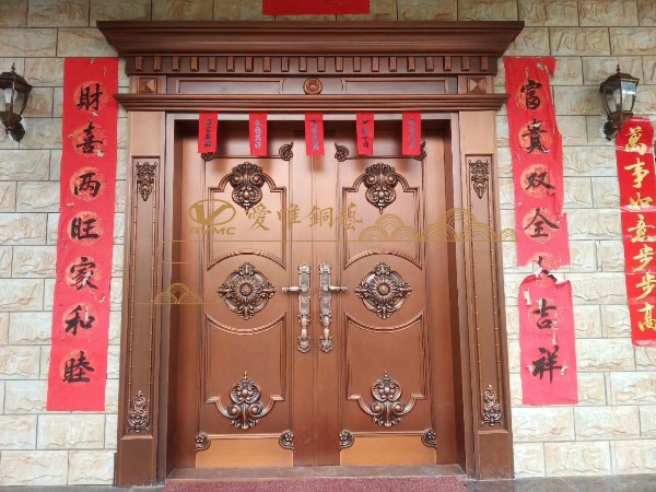 業(yè)主選購(gòu)銅門品牌時(shí)應(yīng)當(dāng)注意什么？