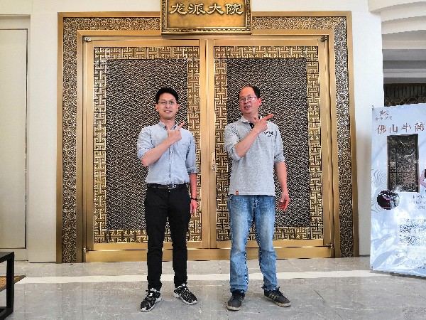 銅門安裝有問(wèn)題？銅門老師傅出馬