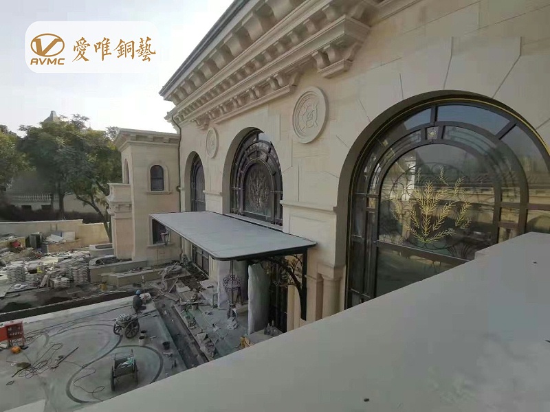 愛(ài)唯銅門