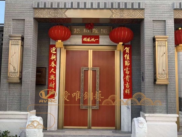 如何區(qū)分市場(chǎng)上的真銅門(mén)和仿銅門(mén)？