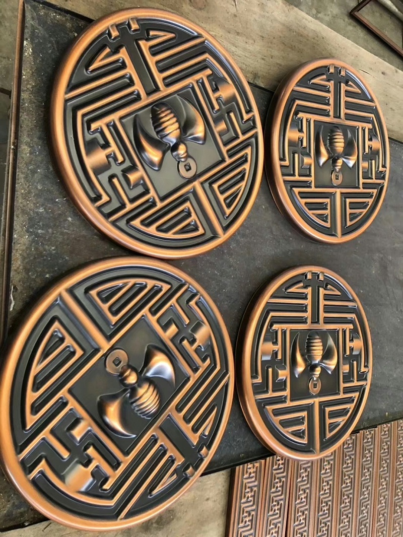 愛(ài)唯銅門(mén)